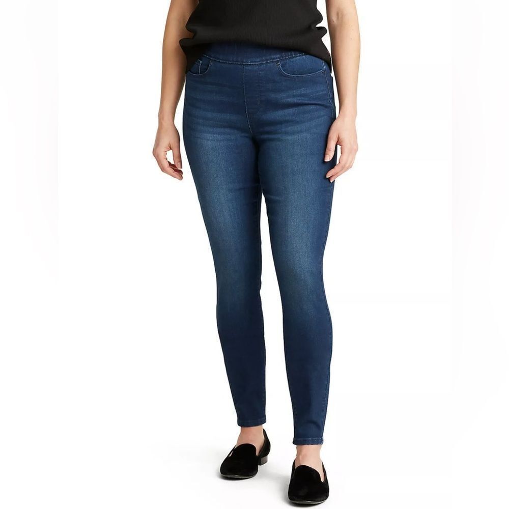 LEVI STRAUSS women’s pull on skinny Jeans size 2 NWT in packaging